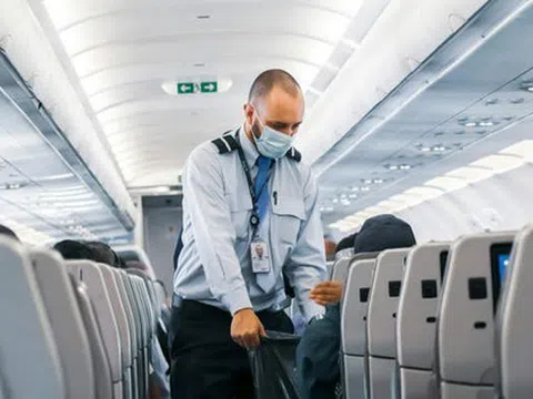 Người đàn ông bị kết tội giả làm tiếp viên hàng không để được bay miễn phí suốt 6 năm
