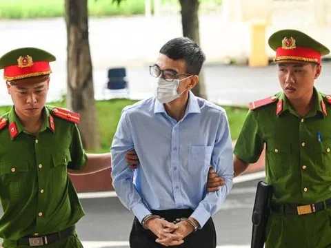 Cựu TGĐ HoSE Lê Hải Trà nêu thành tích học tập của con để xin giảm án