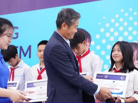 Chubb Life tiếp thêm động lực cho trẻ em khó khăn nhân Tháng Hành động vì trẻ em