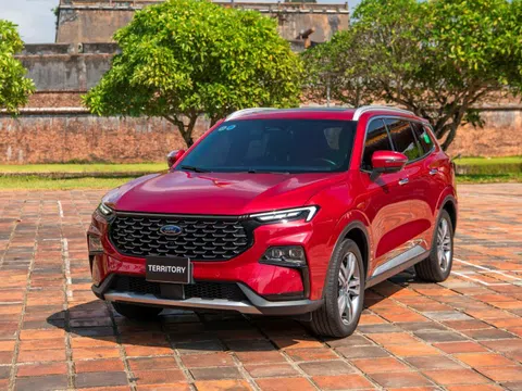Ford Territory vượt Mazda CX-5 và những màn 'soán ngôi' đáng chú ý