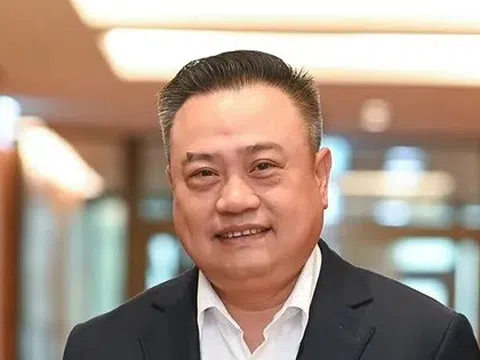 Chủ tịch Hà Nội nhận thêm nhiệm vụ