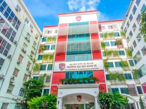 Một trường ĐH kinh tế có 70% chương trình cử nhân đạt chứng nhận kiểm định của Mỹ, nhiều lĩnh vực đào tạo lọt BXH thế giới