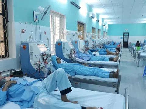 Thận teo nhỏ khi chưa tới 30 tuổi: Bác sĩ cảnh báo 2 thói quen gây suy thận, rất nhiều người Việt mắc