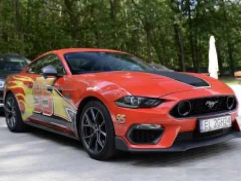 Xe cơ bắp Ford Mustang Mach 1 lấy cảm hứng từ phim Disney