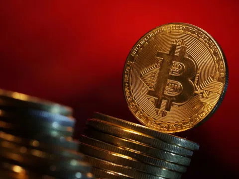 Giá Bitcoin lao dốc, nhà đầu tư 'cháy' 1 tỷ USD