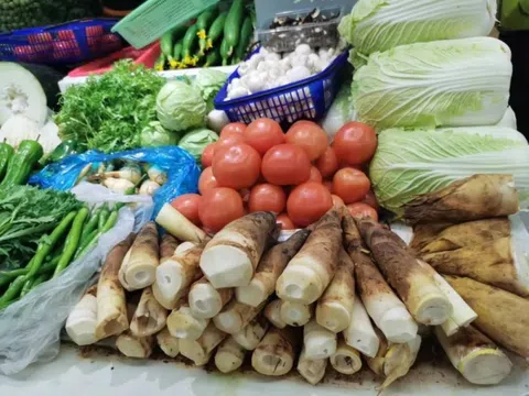 Đi chợ thấy 5 loại rau củ này bán rẻ như cho cũng ĐỪNG DẠI mà mang về nhà, toàn “mầm bệnh” cả!