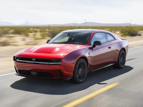 Bản thuần điện bán 'ế', Dodge Charger có thể quay lại với động cơ V8