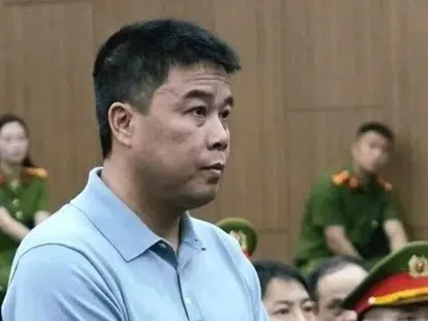 Chủ tịch Tập đoàn Phúc Sơn bật khóc khi nhắc nhớ về hoàn cảnh nghèo khó của gia đình lúc còn nhỏ