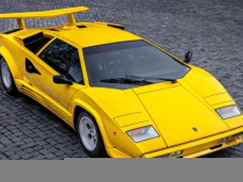 Lamborghini: 'Nhiên liệu điện tử là cứu cánh cho động cơ đốt trong'