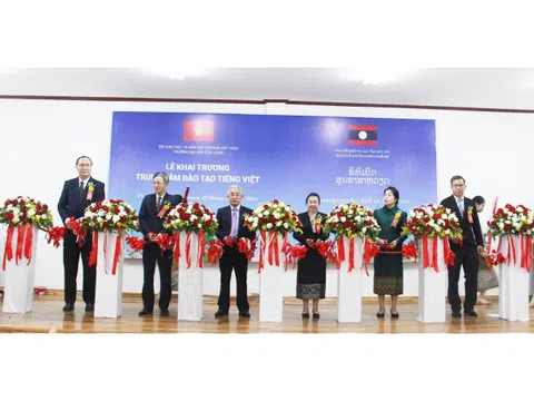 Trường ĐH Cửu Long tăng cường hợp tác đào tạo nguồn nhân lực cho nước CHDCND Lào