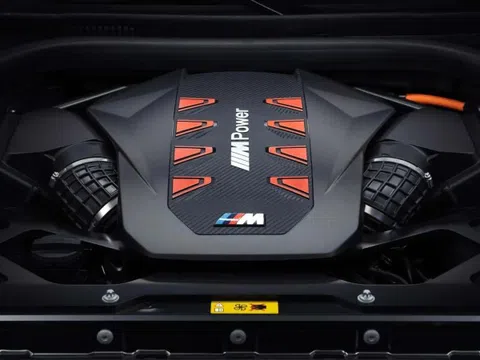 BMW nói động cơ đốt trong là nguồn tiền của hãng