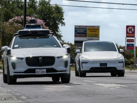 Con dao hai lưỡi với Tesla
