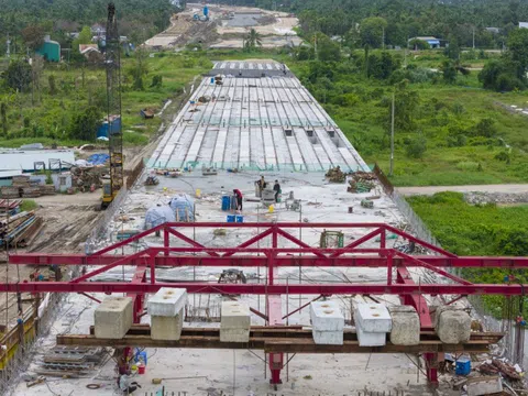 Cầu giảm kẹt xe cửa ngõ TP.HCM và Bình Dương sắp thông xe kỹ thuật