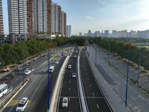 Nút giao hiện đại nhất TP.HCM sau khi thông xe hầm chui đầu tiên