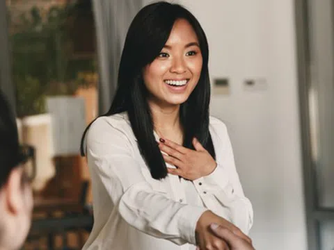 Nếu bạn KHÔNG làm 5 điều này, xin chúc mừng: Bạn là người có EQ cao!