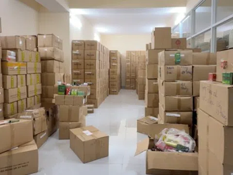 Công bố hình ảnh khám xét kho hàng của vợ chồng nữ doanh nhân Ngô Ánh Hồng
