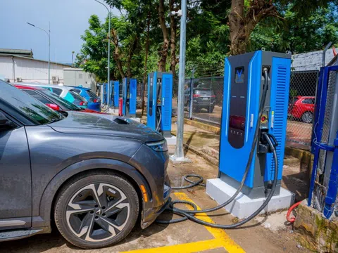 Nhà đầu tư tiết lộ lý do chọn V-Green, chi 100 tỷ đồng làm trạm sạc