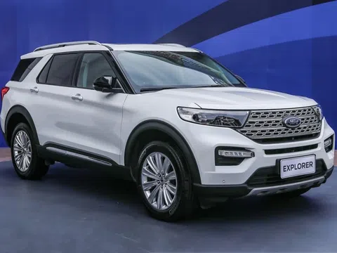 Hơn 100 xe Ford Explorer ở Việt Nam dính lỗi camera 360