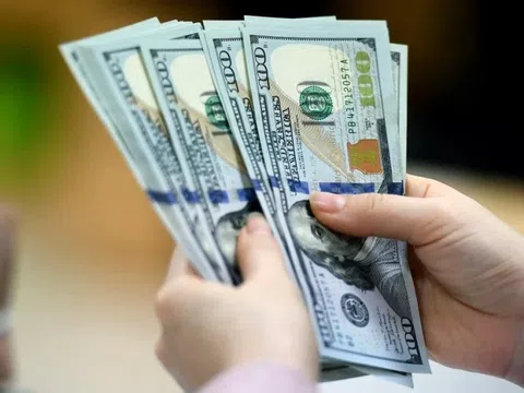 Giá USD ngân hàng lập đỉnh mới