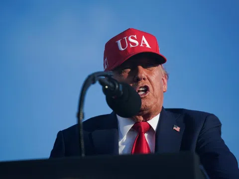 Ông Trump dọa áp thuế 70% với nhiều quốc gia trong 5 ngày tới