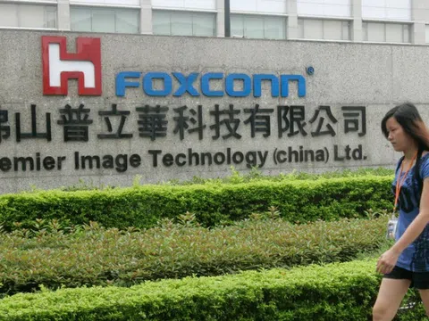 Doanh thu tăng mạnh, đối tác Apple vẫn 'bất an'