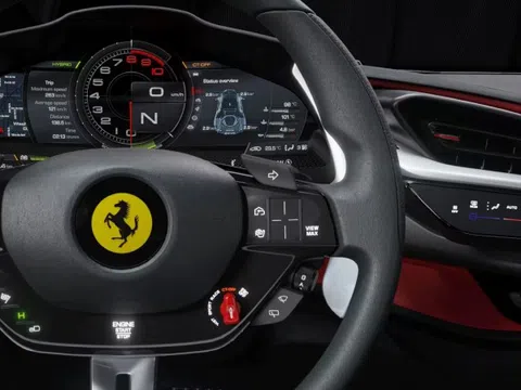 Ferrari thừa nhận phím cảm ứng trên ôtô là sai lầm