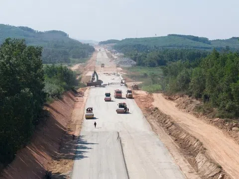 Đà Nẵng, Quảng Ngãi phải giao mặt bằng cao tốc Bắc - Nam trước 15/7
