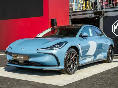 MG 'náo loạn' Goodwood Festival of Speed, ra mắt từ sedan đến SUV
