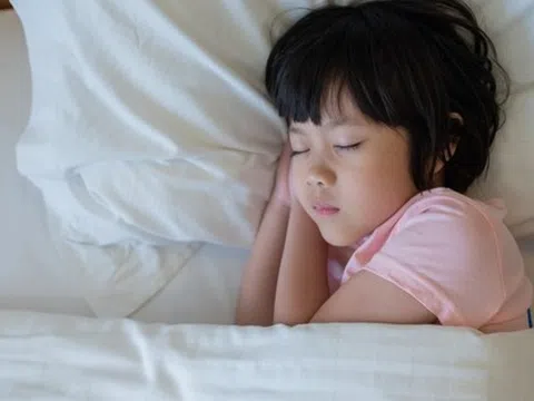 Đứa trẻ ngủ cùng bà trước 3 tuổi sẽ ảnh hưởng đáng kể đến tính cách, bố mẹ nên biết để cân nhắc!