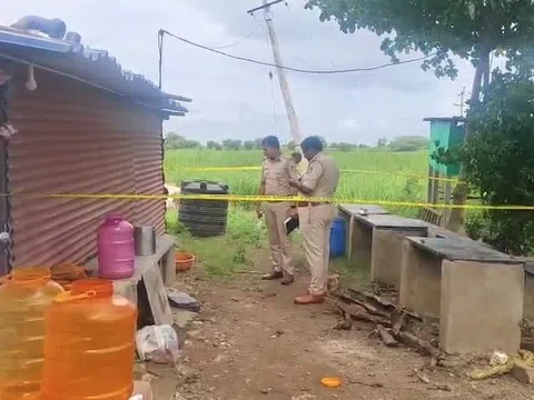 Người đàn ông bị đâm tử vong vì xin thêm thịt gà trong đám cưới