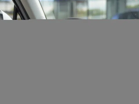 Tính năng an toàn cao cấp đang ngày càng bình dân hóa tại Việt Nam