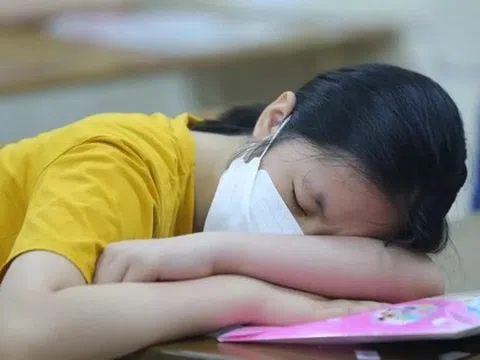 Bộ GD&ĐT công bố điểm, gần 1.000 học sinh trượt tốt nghiệp năm nay
