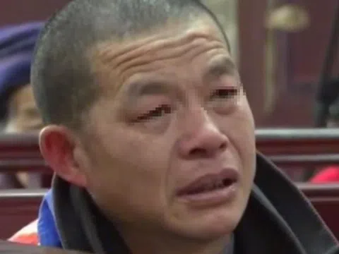 Người đàn ông đóng hơn 364 triệu đồng mua bảo hiểm, 10 năm sau đi rút tiền cho con đi học đại học thì được thông báo: “Anh phải chờ thêm 42 năm nữa”