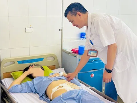 Dùng chanh muối làm việc này, người phụ nữ 54 tuổi bị hoại tử đại tràng