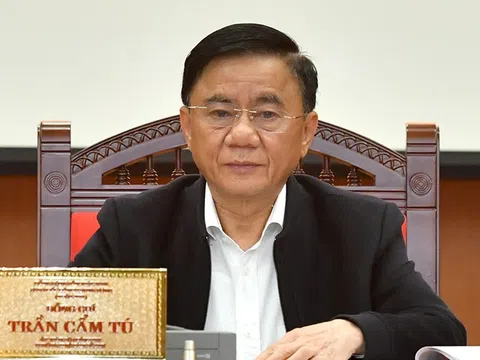 Bộ Chính trị yêu cầu kiện toàn bí thư, chủ tịch xã còn thiếu trước 25/7