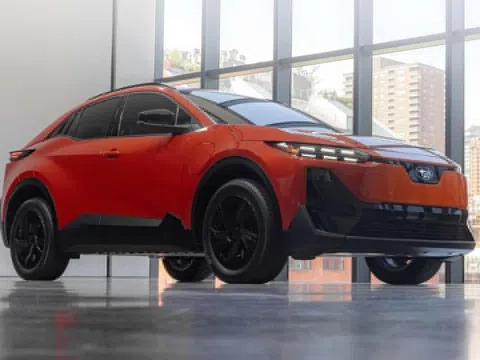 Xe điện mới của Subaru ra mắt, mạnh ngang WRX