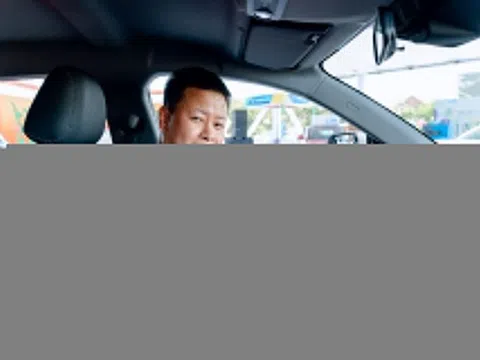 Khách hàng Thanh Hóa 'trẩy hội' xe điện, 'săn' ưu đãi từ VinFast