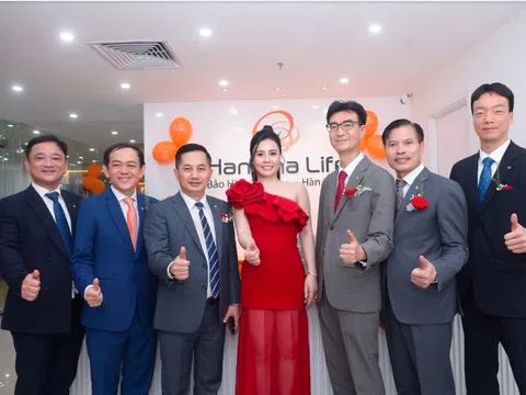 Hoa hậu Phan Kim Oanh công bố hợp tác đối tác với Hanwha Life Việt Nam