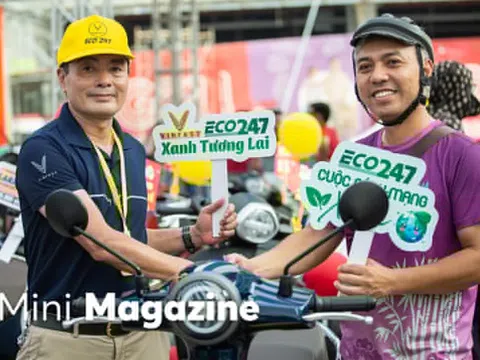 Người dân Hà Nội nô nức đổi xăng lấy điện, sắm xe máy VinFast
