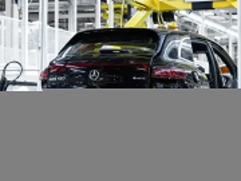 Mercedes xác nhận dừng sản xuất xe điện tại Mỹ
