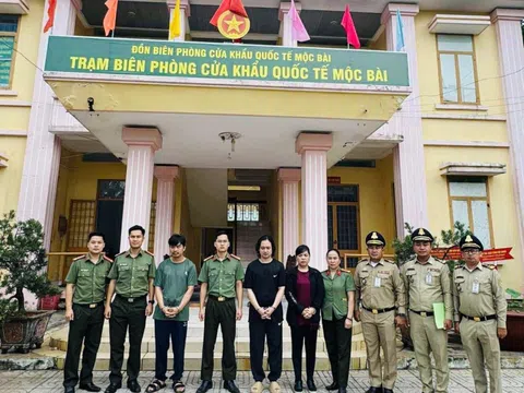 Bắt Bùi Thị Thúy Hạnh và em trai