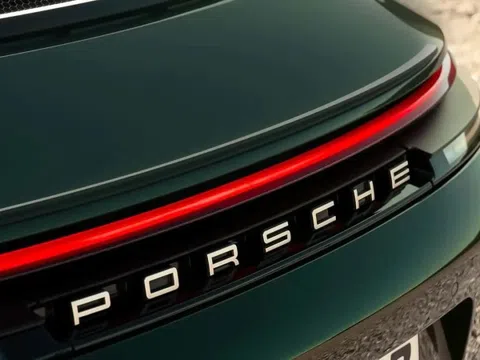 Porsche thừa nhận kinh doanh không hiệu quả vì xe điện