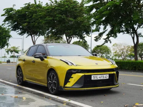Chi tiết Lynk & Co 03+, 'xe đua' giá gần 2 tỷ đồng