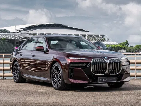 Cận cảnh BMW i7 Singapore Icons độc nhất thế giới