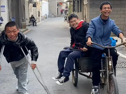 Cảm phục ba thanh niên bị bại não cùng nhau khởi nghiệp