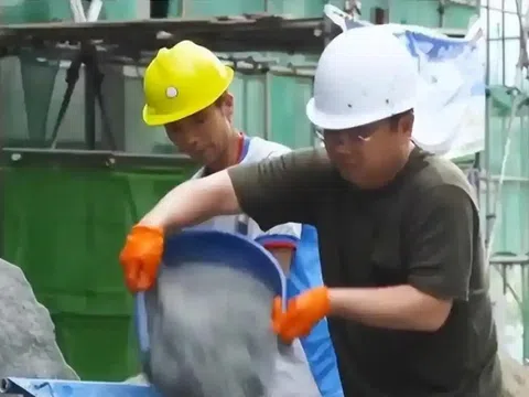 Doanh nhân nghìn tỷ tự tin đến công trường làm công nhân nhưng ngày đầu đã suýt bị đuổi việc: “Chưa thấy ai kém như anh”