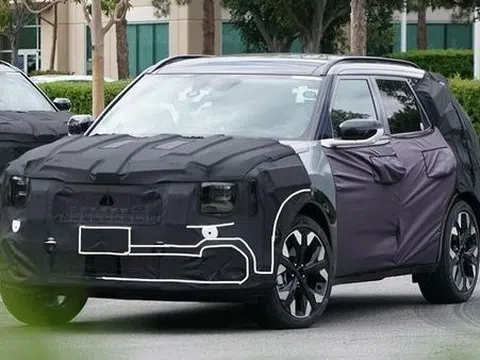 Kia Seltos Hybrid lộ hình ảnh lái thử, ra mắt năm sau