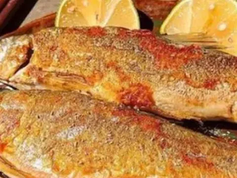 Rán cá bị dính đừng đổ tại chảo, thử các mẹo sau thì dùng chảo nào cũng được