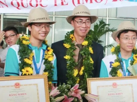 'Huyền thoại' Toán học Việt Nam, 17 tuổi đạt điểm tuyệt đối Olympic quốc tế