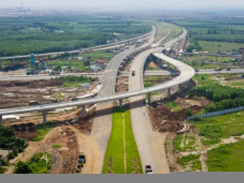 Đường nối Quốc lộ 51 vào sân bay Long Thành trước ngày thông xe
